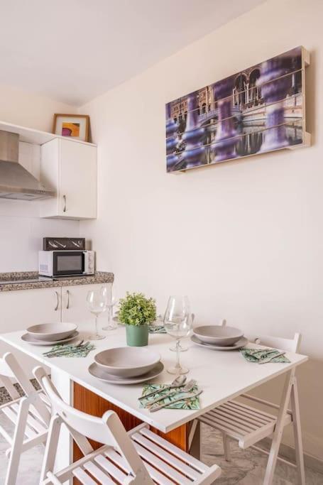 Apartamento Ronda De Triana 45 Sevilla Exteriér fotografie